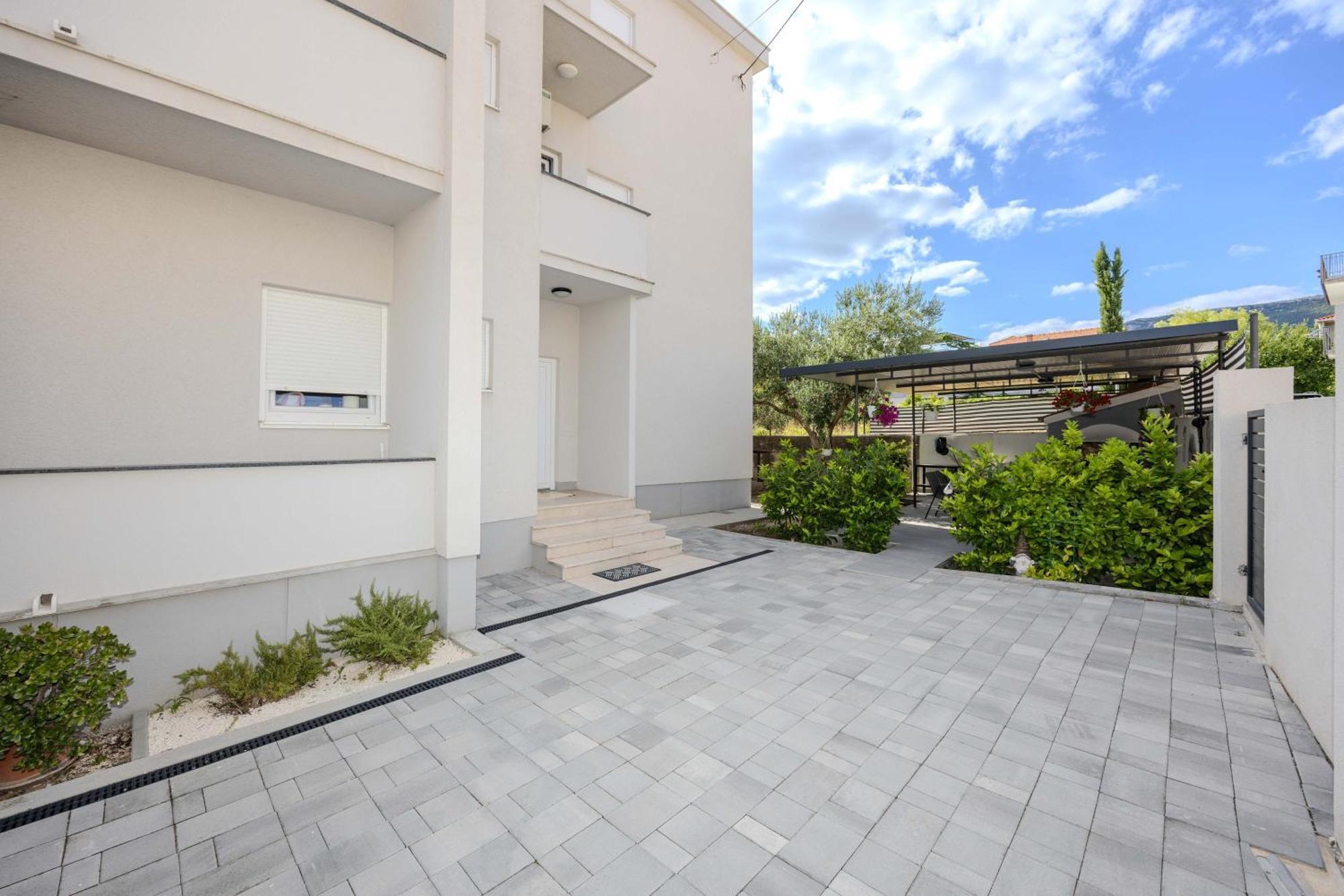 Terrace Kastela Apartment Exterior foto